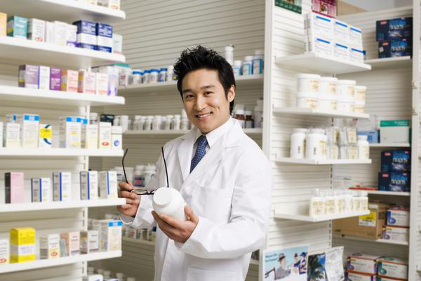 Dược sĩ có được mở quầy thuốc ngay sau khi tốt nghiệp ngành Dược?