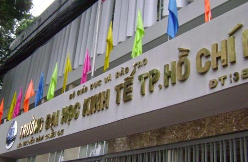 Trường Đại học Kinh tế TPHCM dự kiến tăng điểm chuẩn