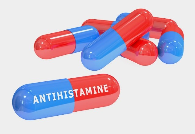 Thuốc antihistamine giúp ngăn chặn phản ứng của histamine, làm giảm chảy nước mũi,...
